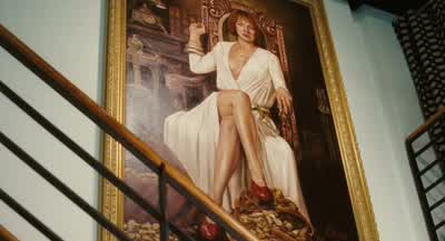 That is Marilyn Dean. - The Break Up