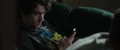 - Who are you texting?
- No one. - Patriots Day