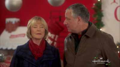 Who are these lovely people
over here? - Sharing Christmas