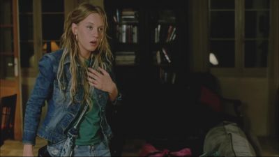 Who are you What are you doing in my house - Swimming Pool