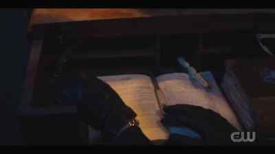 Who are you writing letters to? - Nancy Drew