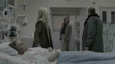 - Who are you?
- And who are you? - The Bridge
