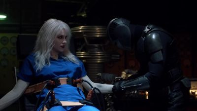 Who are you? - Supergirl