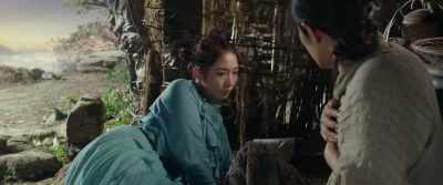 Who are you? Why are you in my bed? - Jade Dynasty
