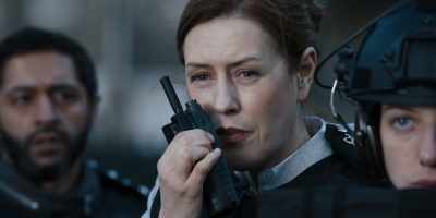 -Who built the device you're wearing?
-Ma'am, this wasn't my doing. - Bodyguard
