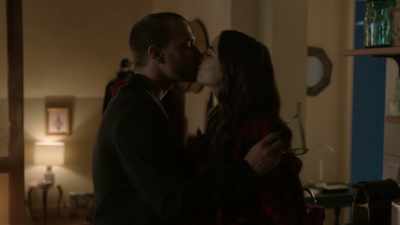 Who can blame him? - Emily in Paris