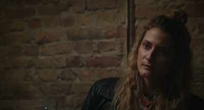 - Who cares?
- You're quite pushy. - The Vagabonds