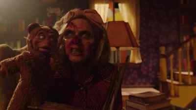 Who dare interrupts
the dark text? - Creepshow