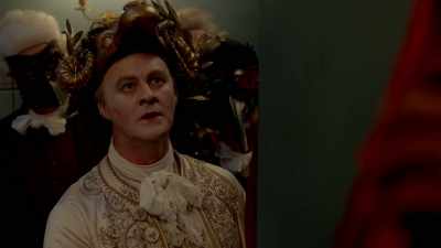 Who dares love me?
(MAN CHUCKLES) - Harlots