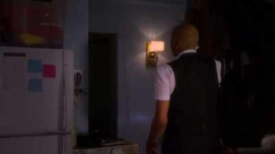 Who do you think I am?
That mother in Precious? - AJ and the Queen