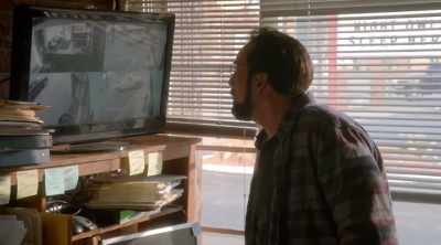 - Who does?
- Some guy did - Looking Glass