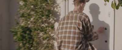 - Who else could I have been with?
- Are you stupid? - Kindling