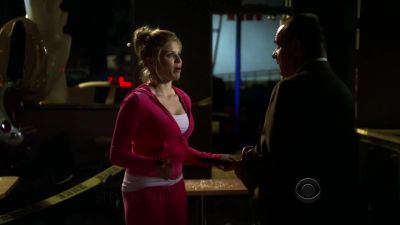 Who else,uh, closed up last night? - CSI: Crime Scene Investigation