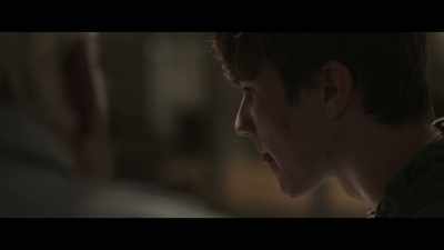 - Who grabbed a kitchen knife?
- Things got hectic. They stabbed her. - Five Days at Memorial