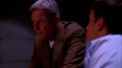 Who had the skill to make a D-link? - NCIS