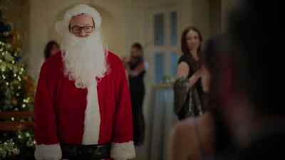 Who here would like to tell me - Unwrapping Christmas: Mia's Prince