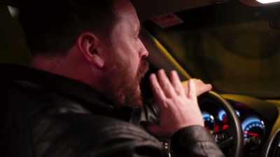 - Who is?
- Cops. - The Bouncer