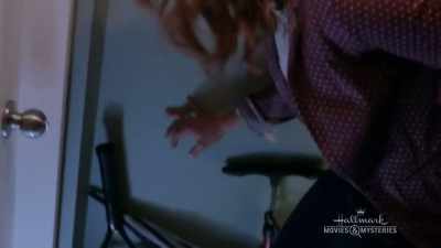 - Who is it?
- I don't know, some lady. - The Julius House: An Aurora Teagarden Mystery