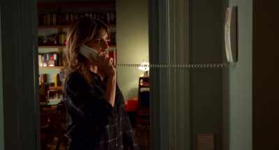 - Who is it?
- It's Arturo, Janis. - Parallel Mothers