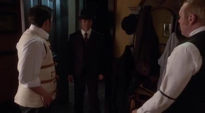 - Who is it?
- It's me, George. - Murdoch Mysteries