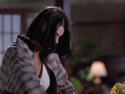 - Who is it?
- 'Lois, it's me.' - Lois & Clark: The New Adventures of Superman