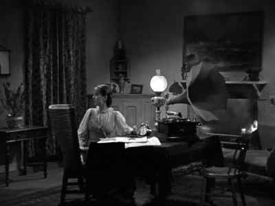 - Who is it?
- Rev. Matthews and his wife. - The Spy in Black