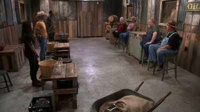 Who knows more about flavoring
than a jackrabbit
knows about running. - Moonshiners: Master Distiller