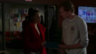 ♪ Who knows what love is ♪ - Pretty Little Liars: The Perfectionists