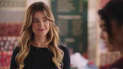 - Who?
- Mr. Wedgewood. - Unwrapping Christmas: Mia's Prince
