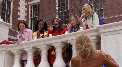 Who said you need a silver spoon - Gossip Girl