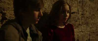 - Who, Savannah? No. - Wonderwell