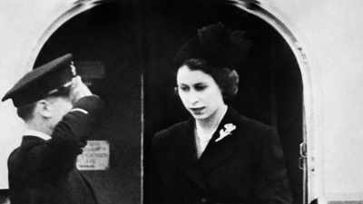 Who suddenly has
the burden of expectation - Elizabeth Windsor