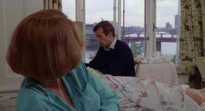 - Who was that?
- I don't know. He put the phone down. - The French Lieutenant's Woman