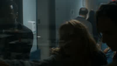 - Who the hell are you? - Fear the Walking Dead