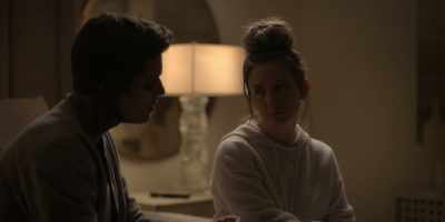 - Who told you about this woman?
- My agent. - American Horror Stories