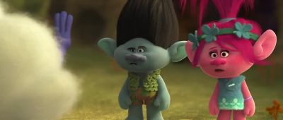 Who wears socks with no shoes - Trolls