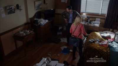 Whoa! Don't... touch anything. - Chronicle Mysteries: Recovered