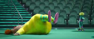 - Whoa.
- [floor squeaking] - Hitpig!