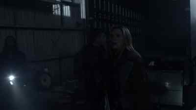 Whoa. Ghost town. - Falling Skies