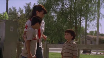 Whoa! How'd you do that?! - Ghost Whisperer