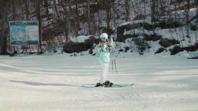 Whoa, look out! - A Very Vermont Christmas