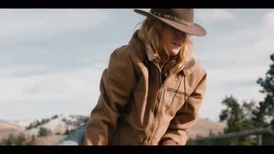 ♪ ♪ Whoa. - Yellowstone