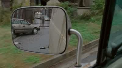 - Whoa! - Make room for my freckled ass. - The Walking Dead