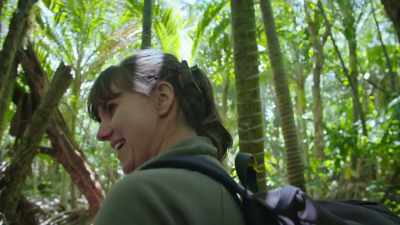 Whoa... They like your head, Nic. - Modern Dinosaurs
