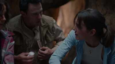 -Whoa, watch your mouth.
She's not a hostage. - Kidnapping in the Grand Canyon