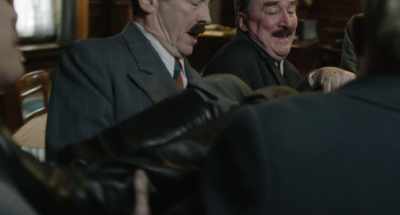 - Whoa, whoa, whoa.
- Open the door. Back up, back up. - The Death of Stalin
