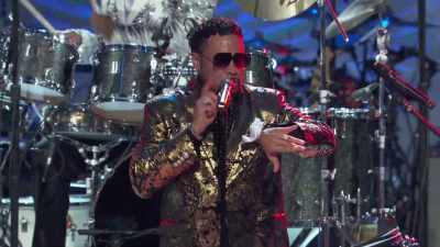 ♪ Whoa, whoa, whoa, whoa - Let's Go Crazy: The Grammy Salute to Prince
