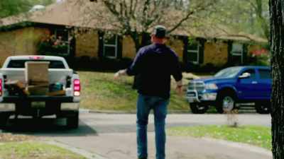 Whoa, whoa, whoa,
whoa, whoa, whoa. Easy. - Renovation Impossible