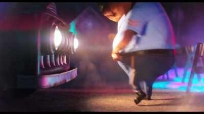 - Whoa! [yelps]
- [tires screech] - Sing: Thriller