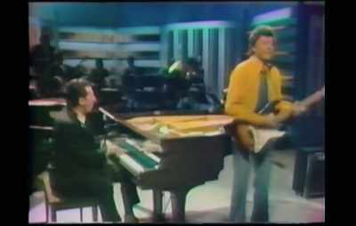 ♪ Whole lotta
shakin' goin' on ♪ - Jerry Lee Lewis: Trouble in Mind